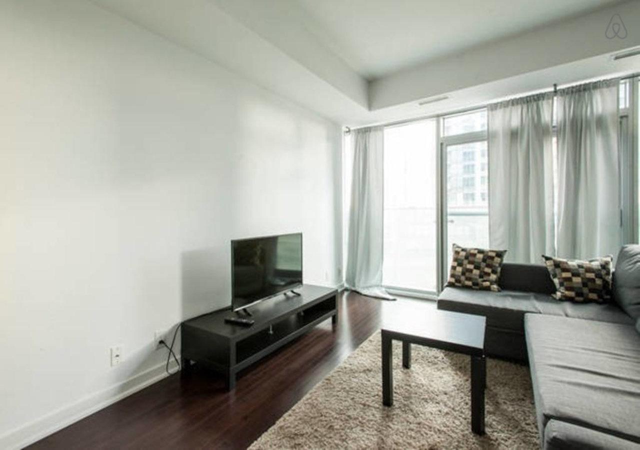 Eg Suites - York St Condos Cn Tower Toronto Kültér fotó